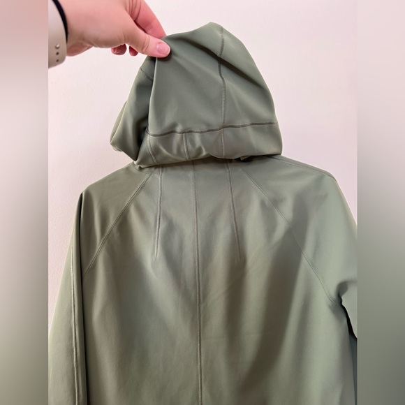 Lululemon Definitely Raining Jacket | 6 - Picture 8 of 14